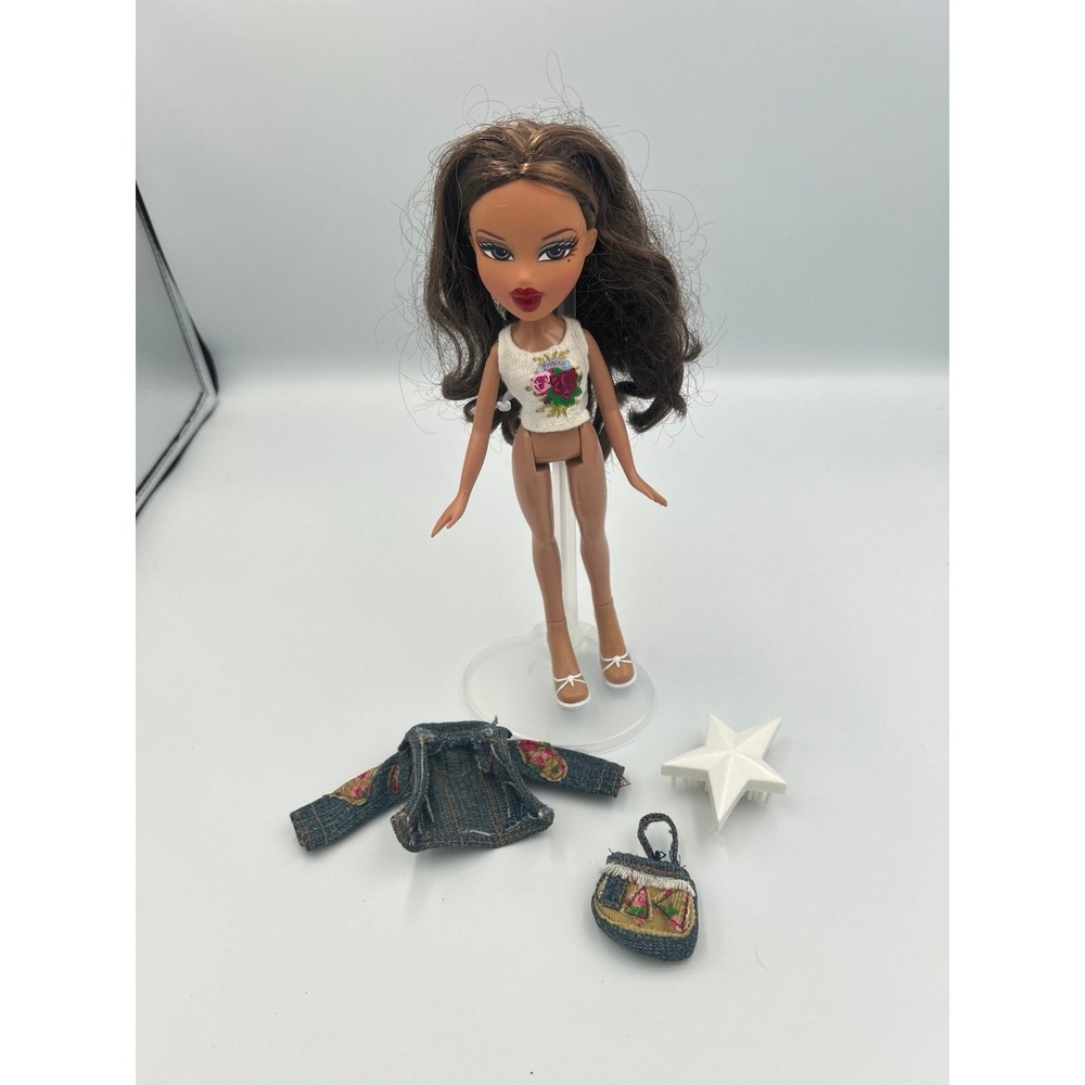 Bratz Funk Out Yasmin fashion doll